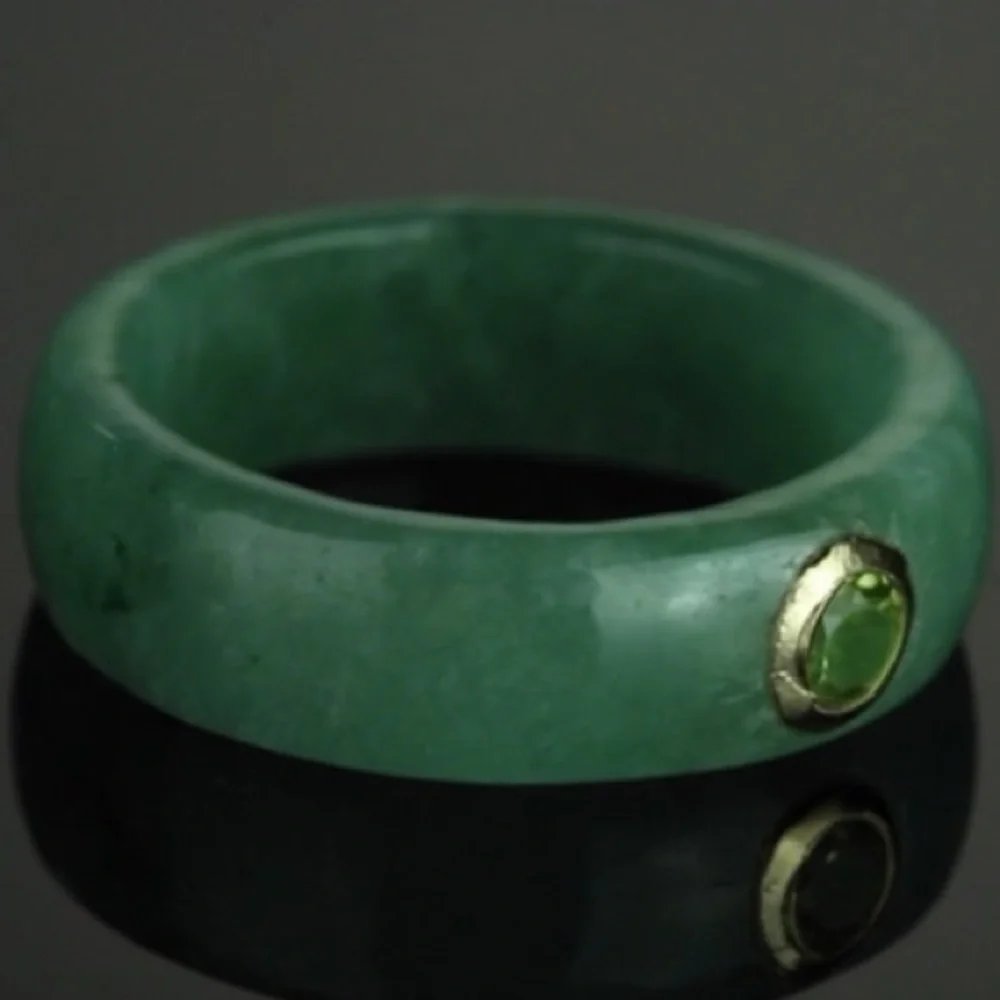 PURE GREEN JADE PERIDOT RING - Picture 5 of 6